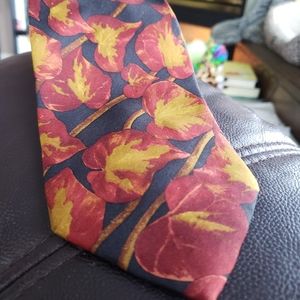 Yves Saint Laurent Men's Leaf Tie